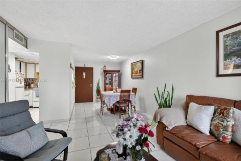 Condominio en venta en Miami, Florida, 2 dormitorios, 84.91 m2 № 2272461 - foto 11