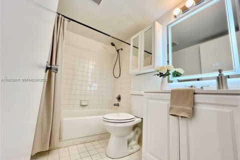 Condominio en alquiler en Pembroke Pines, Florida, 2 dormitorios, 96.99 m2 № 1992184 - foto 6