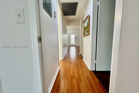 Condominio en alquiler en Pembroke Pines, Florida, 2 dormitorios, 96.99 m2 № 1992184 - foto 8