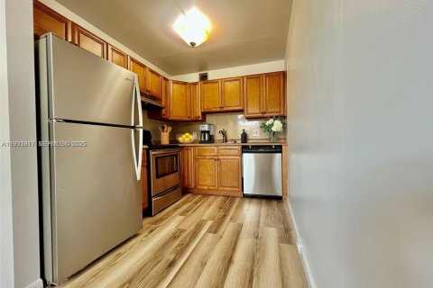 Condominio en alquiler en Pembroke Pines, Florida, 2 dormitorios, 96.99 m2 № 1992184 - foto 4