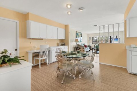 House in Venice, Florida 2 bedrooms, 175.21 sq.m. № 1681718 - photo 16