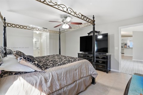 Casa en venta en Cape Coral, Florida, 3 dormitorios, 145.21 m2 № 1957202 - foto 16