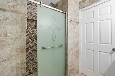 Casa en venta en Cape Coral, Florida, 3 dormitorios, 145.21 m2 № 1957202 - foto 26