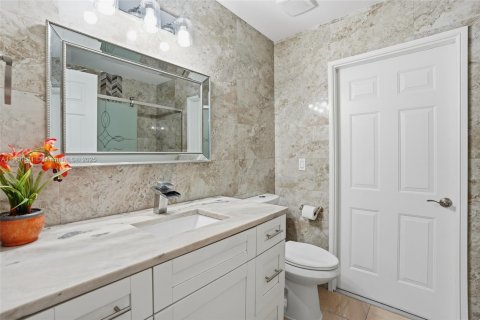 Casa en venta en Cape Coral, Florida, 3 dormitorios, 145.21 m2 № 1957202 - foto 25