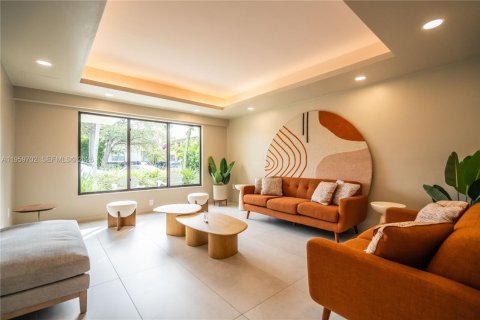 Apartment in Miami Beach, Florida 2 bedrooms, 92.9 sq.m. № 2019965