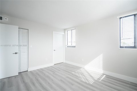 Appartement à louer à Miami Beach, Floride: 2 chambres, 92.9 m2 № 2019965 - photo 19