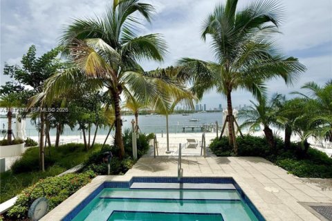 Купить кондоминиум в Майами-Бич, Флорида 50.45м2, № 1998204 - фото 11