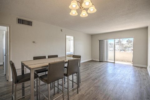 Copropriété à vendre à Pompano Beach, Floride: 2 chambres, 69.68 m2 № 2084141 - photo 15