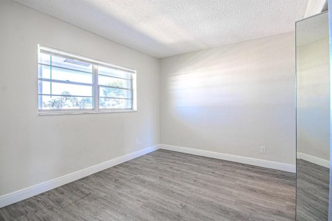 Copropriété à vendre à Pompano Beach, Floride: 2 chambres, 69.68 m2 № 2084141 - photo 19