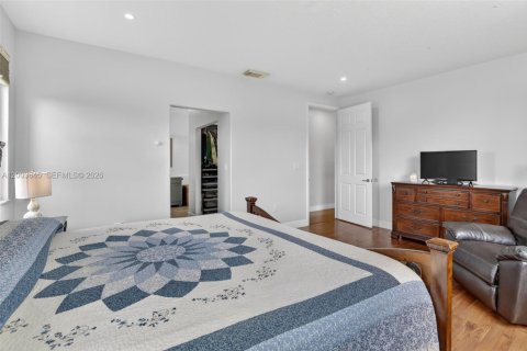 Casa en venta en Pembroke Pines, Florida, 5 dormitorios, 248.79 m2 № 2073276 - foto 17