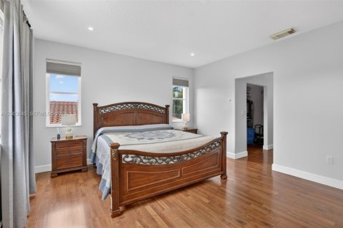 Casa en venta en Pembroke Pines, Florida, 5 dormitorios, 248.79 m2 № 2073276 - foto 16