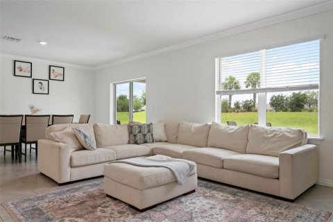 House in Bradenton, Florida 4 bedrooms, 219.62 sq.m. № 1791641 - photo 9