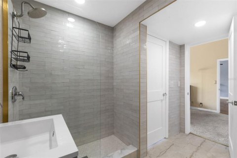 Condominio en venta en Tampa, Florida, 1 dormitorio, 69.68 m2 № 2229829 - foto 14