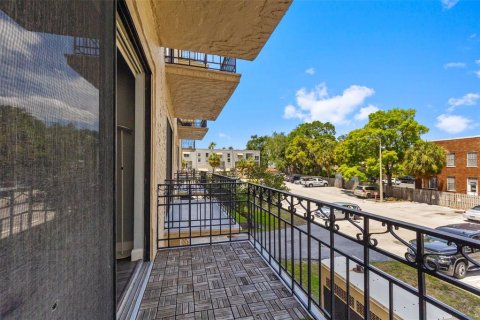 Condominio en venta en Tampa, Florida, 1 dormitorio, 69.68 m2 № 2229829 - foto 23