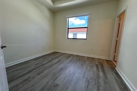 Townhouse in Hialeah, Florida 3 bedrooms, 123.75 sq.m. № 1897126 - photo 10
