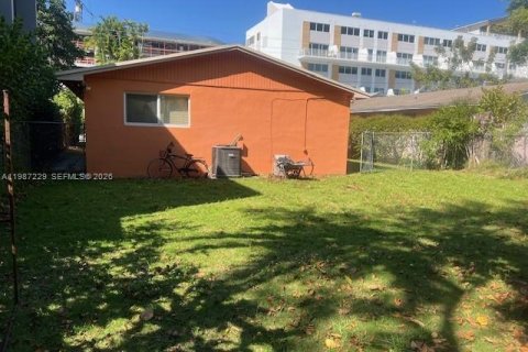 Casa en venta en Miami, Florida, 4 dormitorios, 130.06 m2 № 2056737 - foto 4