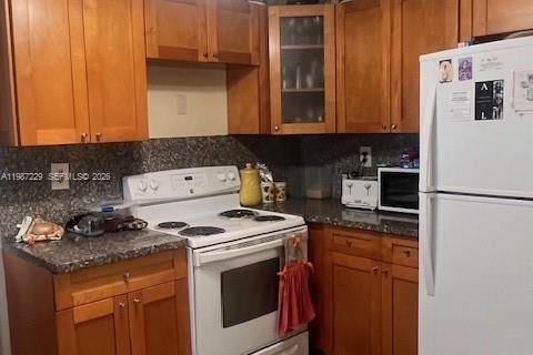 Casa en venta en Miami, Florida, 4 dormitorios, 130.06 m2 № 2056737 - foto 18