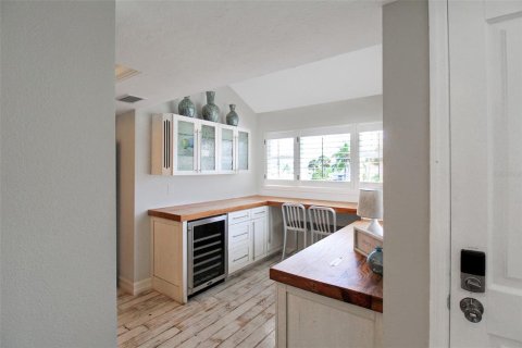 Copropriété à louer à Sarasota, Floride: 2 chambres, 152.82 m2 № 2298872 - photo 8