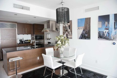 Condominio en venta en Miami, Florida, 2 dormitorios, 134.71 m2 № 2154814 - foto 3