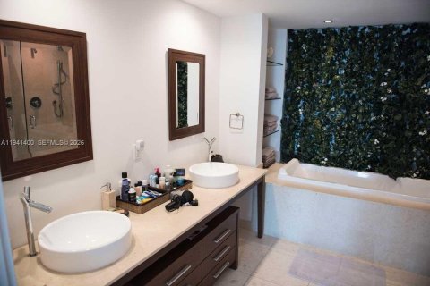 Condominio en venta en Miami, Florida, 2 dormitorios, 134.71 m2 № 2154814 - foto 8