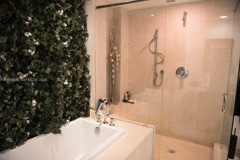 Condominio en venta en Miami, Florida, 2 dormitorios, 134.71 m2 № 2154814 - foto 10