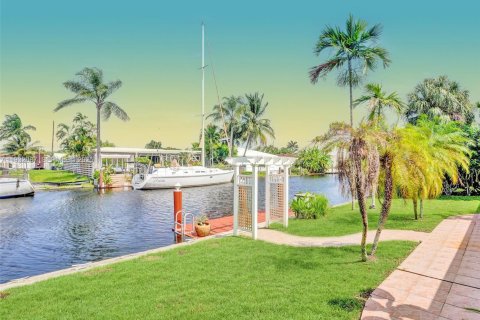 Купить виллу или дом в Форт-Лодердейл, Флорида 3 спальни, 166.48м2, № 1990673 - фото 3