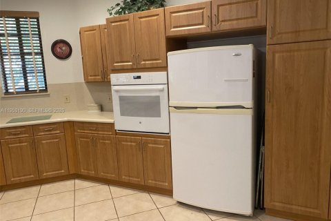 Adosado en venta en Weston, Florida, 4 dormitorios, 217.39 m2 № 2006841 - foto 16