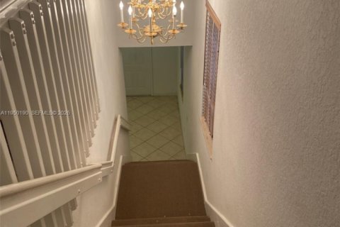 Adosado en venta en Weston, Florida, 4 dormitorios, 217.39 m2 № 2006841 - foto 7