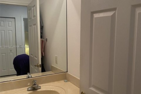 Adosado en venta en Weston, Florida, 4 dormitorios, 217.39 m2 № 2006841 - foto 27