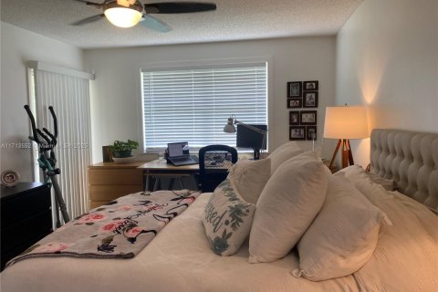 Condominio en venta en Homestead, Florida, 2 dormitorios, 96.62 m2 № 1868587 - foto 16