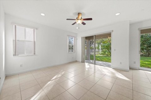 House in Wellington, Florida 4 bedrooms, 239.13 sq.m. № 959405 - photo 1