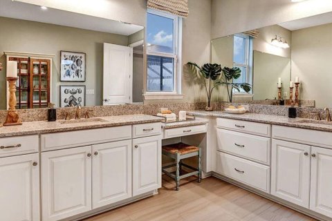 Casa en venta en Zephyrhills, Florida, 5 dormitorios, 321.53 m2 № 1598031 - foto 14