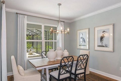 Casa en venta en Zephyrhills, Florida, 5 dormitorios, 321.53 m2 № 1598031 - foto 12