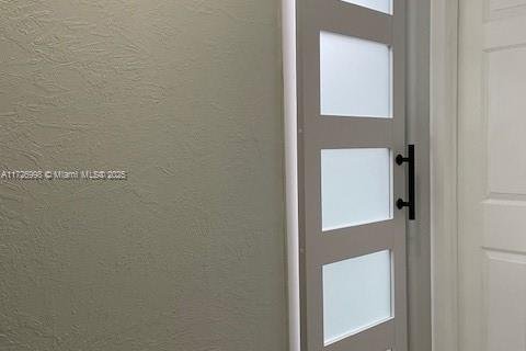 Condo in Hialeah, Florida, 2 bedrooms  № 1693610 - photo 10