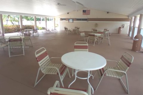 Copropriété à vendre à Tamarac, Floride: 2 chambres, 123.1 m2 № 1985291 - photo 8