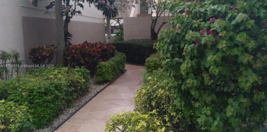 Condo à Tamarac, Floride, 2 chambres № 1985291