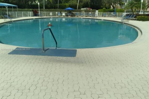 Copropriété à vendre à Tamarac, Floride: 2 chambres, 123.1 m2 № 1985291 - photo 7