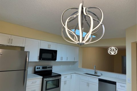 Copropriété à vendre à Tamarac, Floride: 2 chambres, 123.1 m2 № 1985291 - photo 16