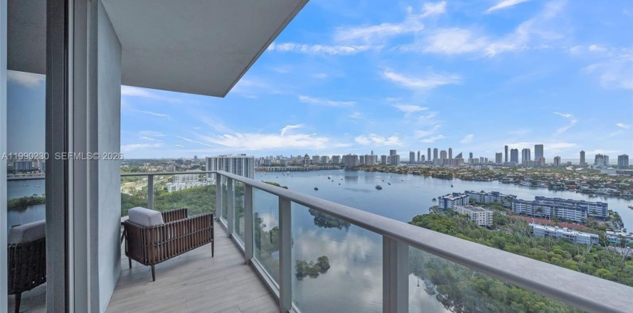 Condo à North Miami Beach, Floride, 3 chambres № 2057314