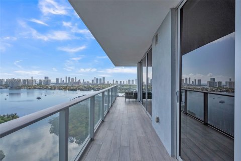 Copropriété à vendre à North Miami Beach, Floride: 3 chambres, 144.65 m2 № 2057314 - photo 3