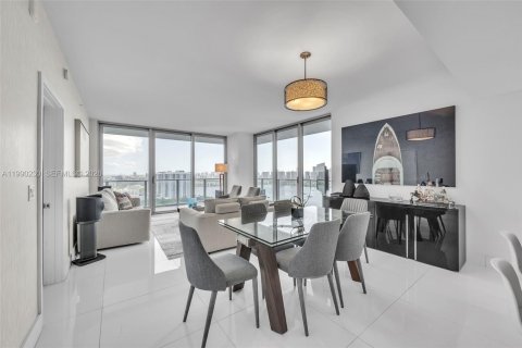 Copropriété à vendre à North Miami Beach, Floride: 3 chambres, 144.65 m2 № 2057314 - photo 23