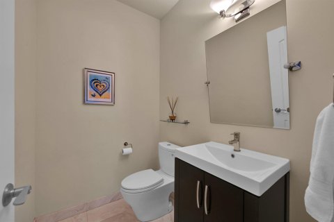House in Coral Springs, Florida 4 bedrooms, 268.12 sq.m. № 2189552 - photo 29