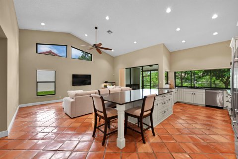 House in Coral Springs, Florida 4 bedrooms, 268.12 sq.m. № 2189552 - photo 24