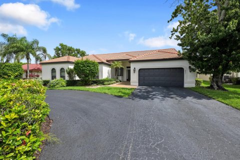 House in Coral Springs, Florida 4 bedrooms, 268.12 sq.m. № 2189552 - photo 4