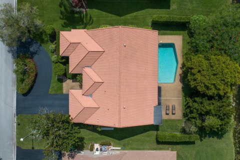 House in Coral Springs, Florida 4 bedrooms, 268.12 sq.m. № 2189552 - photo 8