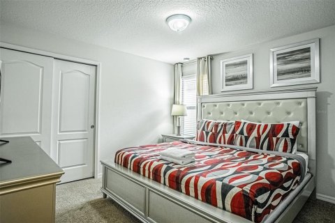 Casa en venta en Kissimmee, Florida, 8 dormitorios, 375.42 m2 № 2118461 - foto 22