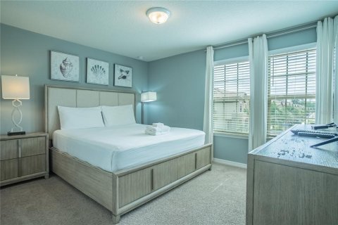 Casa en venta en Kissimmee, Florida, 8 dormitorios, 375.42 m2 № 2118461 - foto 18