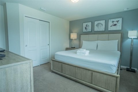 Casa en venta en Kissimmee, Florida, 8 dormitorios, 375.42 m2 № 2118461 - foto 19