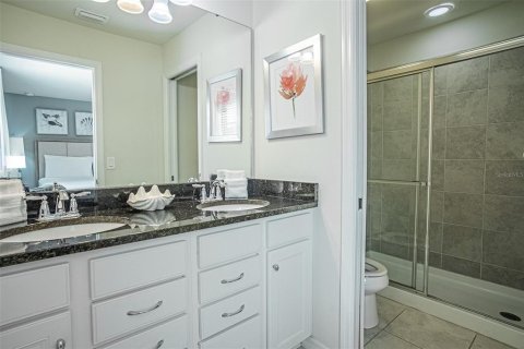 Casa en venta en Kissimmee, Florida, 8 dormitorios, 375.42 m2 № 2118461 - foto 17