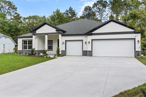 House in Homosassa, Florida 4 bedrooms, 230.21 sq.m. № 1780409 - photo 3